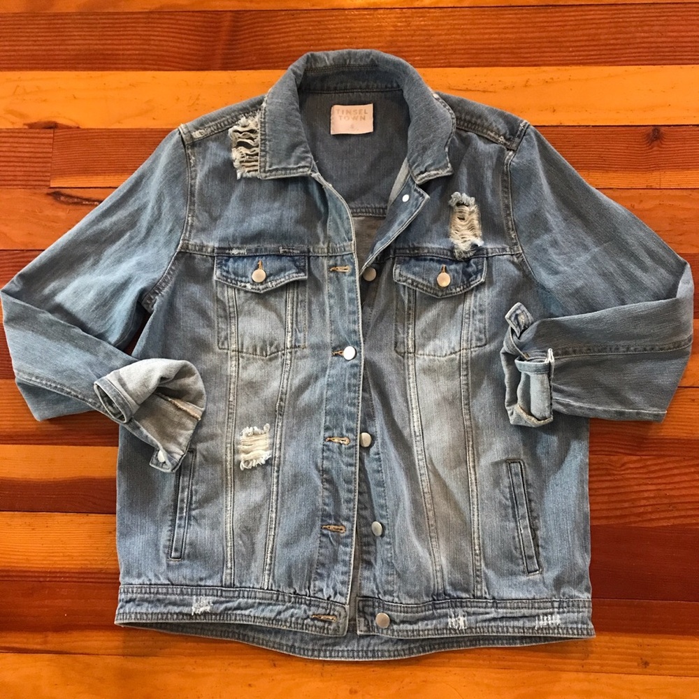 Oversized S NEW Tinseltown Lightly Distressed Denim Jacket 
Brand new!